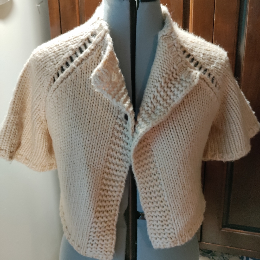 Love Lola cream knit shrug size small